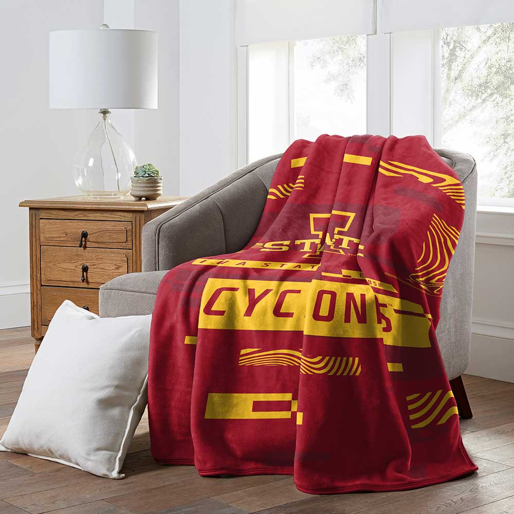 Iowa State tie blanket. College football team hot blanket. Super soft fleece blanket.