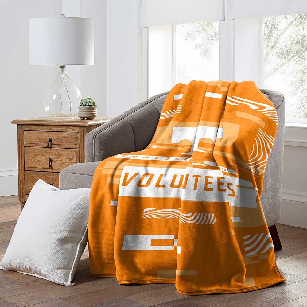 NCAA Digitize Tennessee Volunteers Raschel Throw Blanket 60x80 Inches