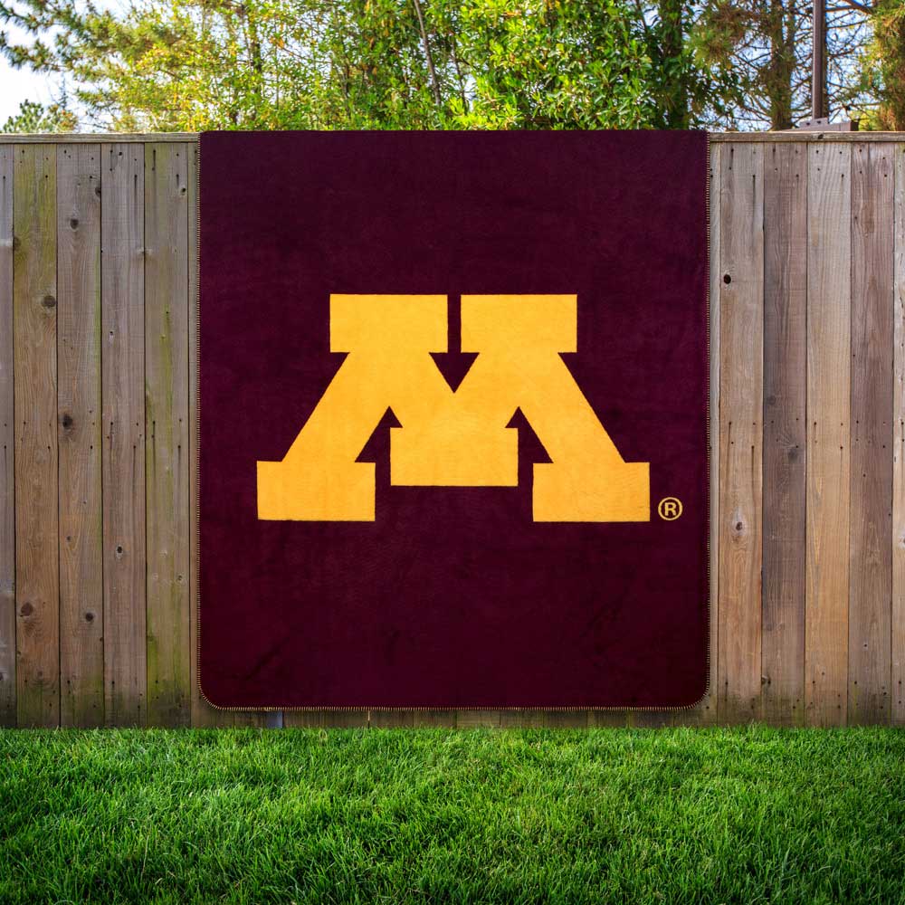 NCAA Minnesota Golden Gophers Silver Knit Throw Blanket 60x72 Inches