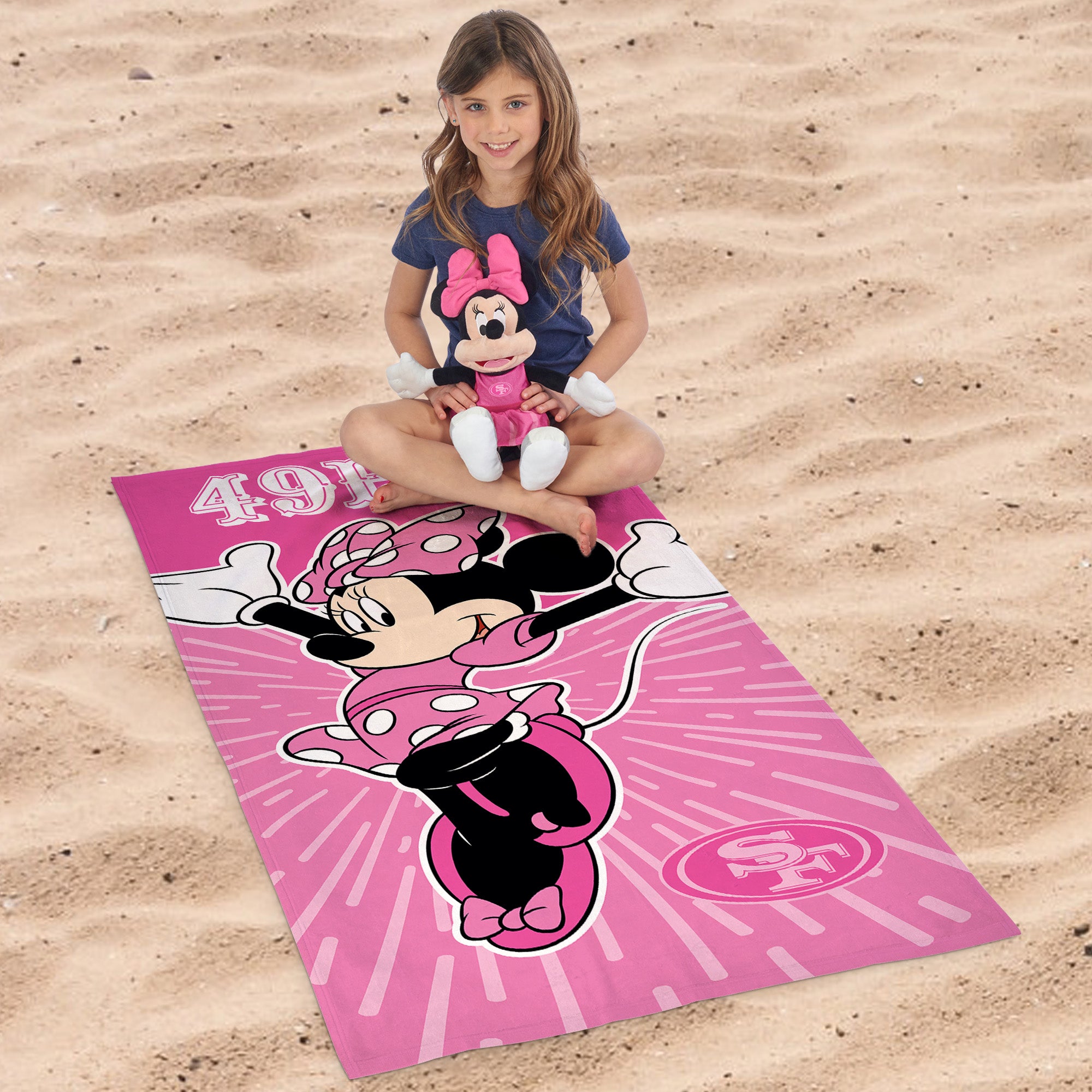 Disney NFL San Francisco 49ers Minnie Spirit Hugger Beach Towel Set