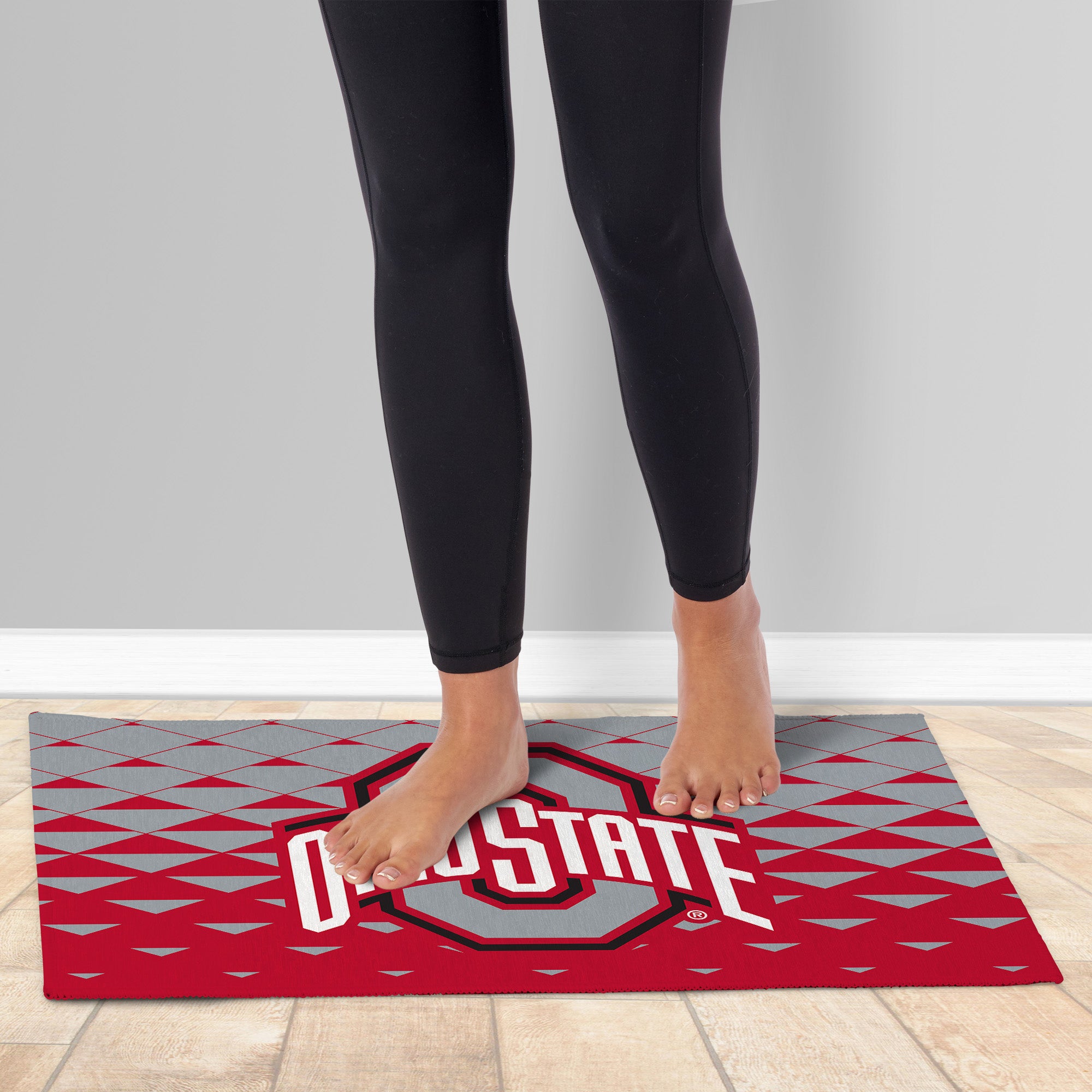 Ohio State Buckeyes NCAA Dropzone Washable Rug 20X32 Inches