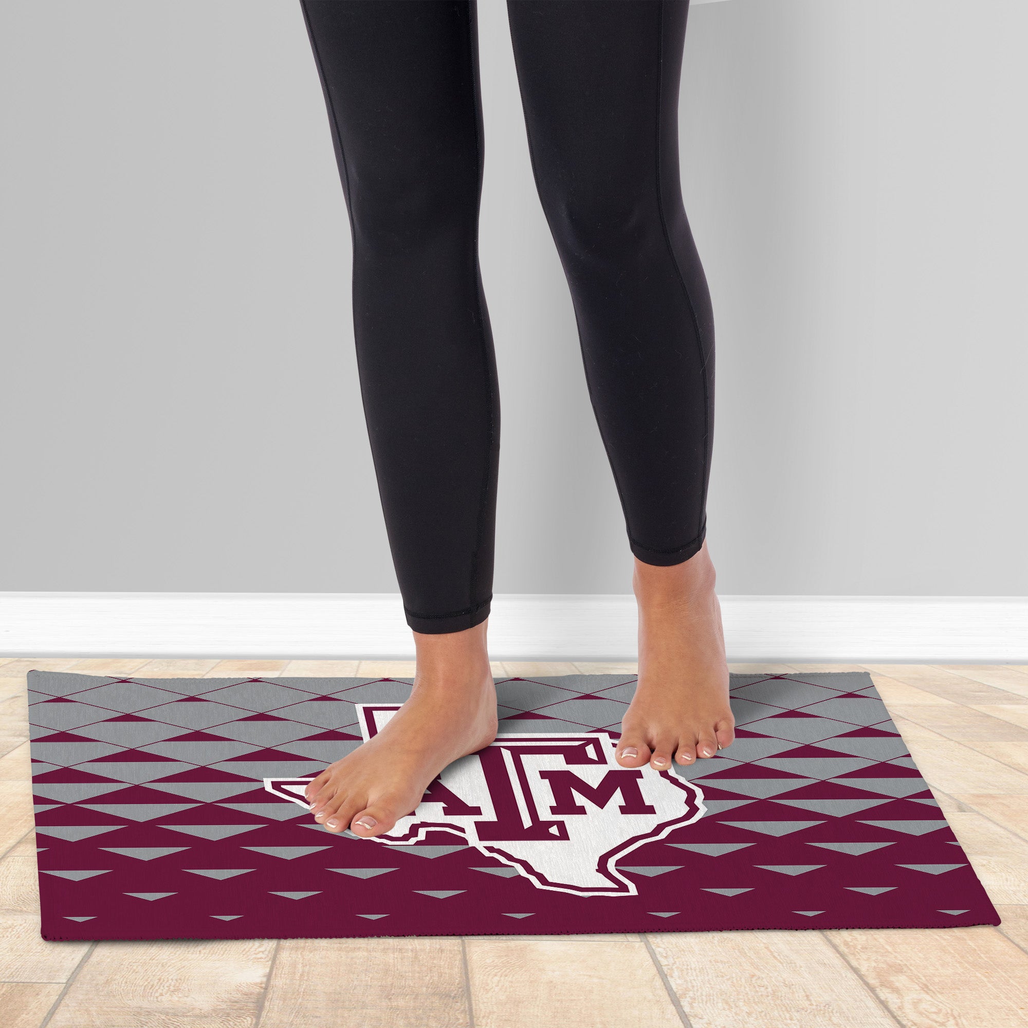 Texas A&M Aggies NCAA Dropzone Washable Rug 20X32 Inches