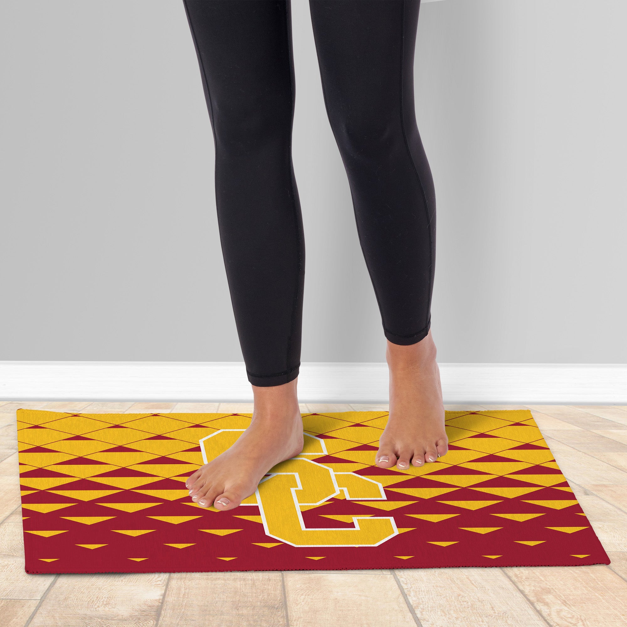 USC Trojans NCAA Dropzone Washable Rug 20X32 Inches