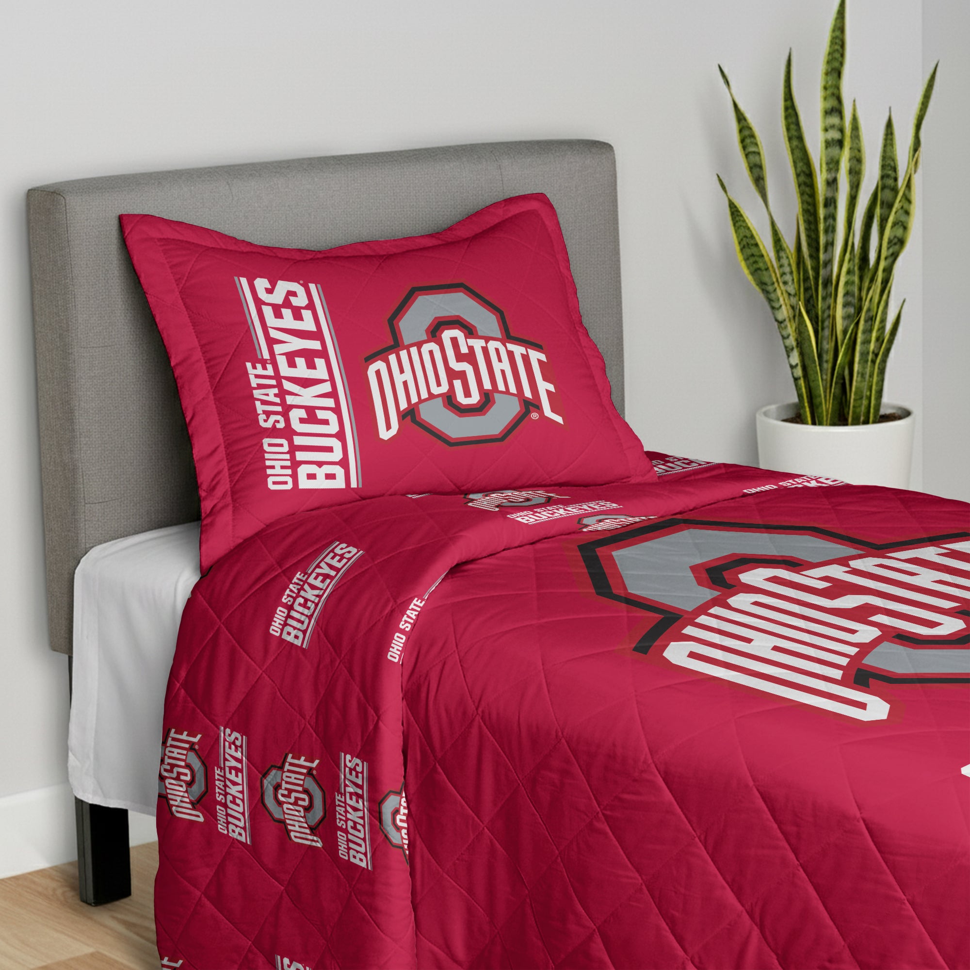 NCAA Ohio State University Buckeyes Summarize Quilted Throw Blanket and Sham Set 60×90 inches