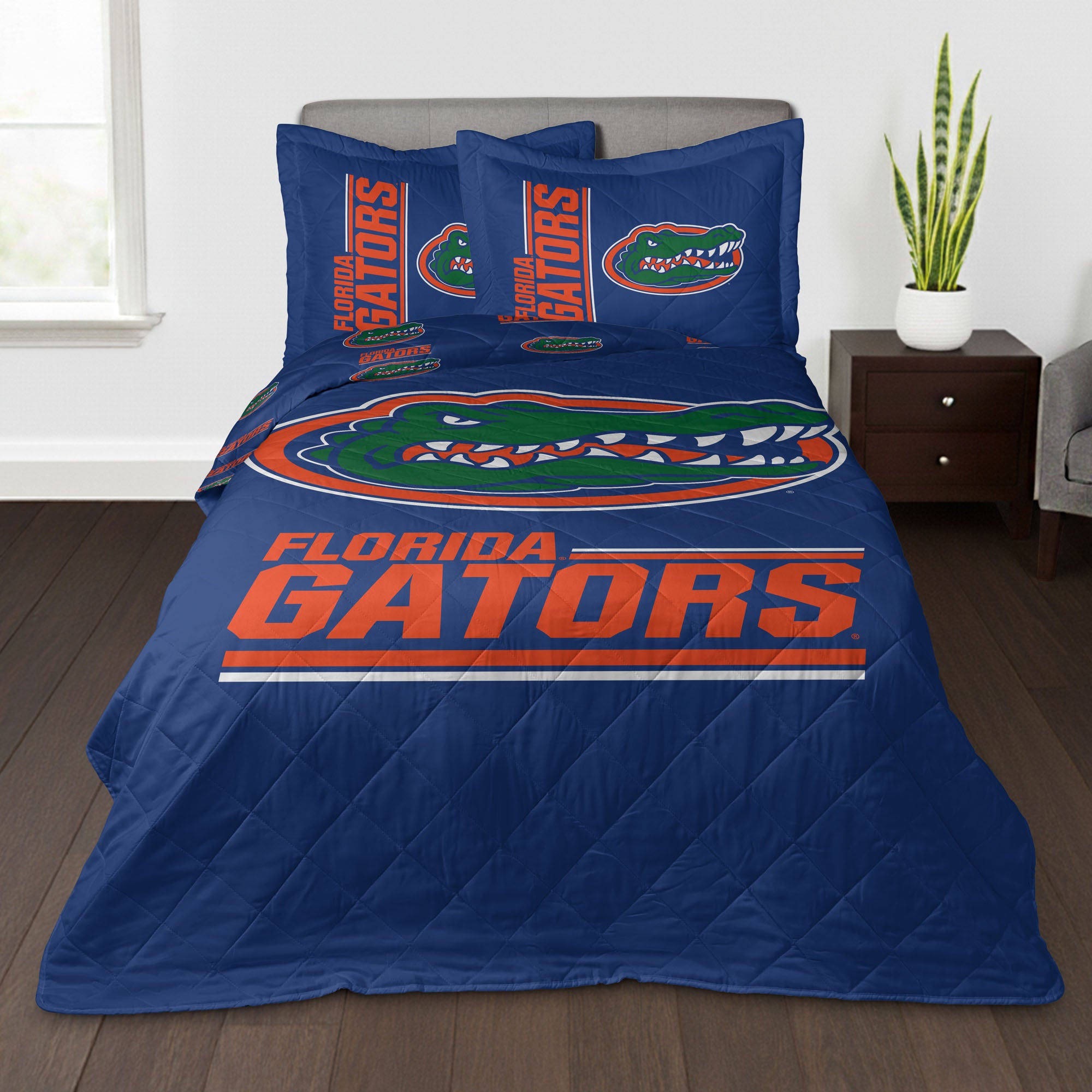 NCAA University of Florida Gators Summarize Quilted Throw Blanket and Sham Set 60×90 inches
