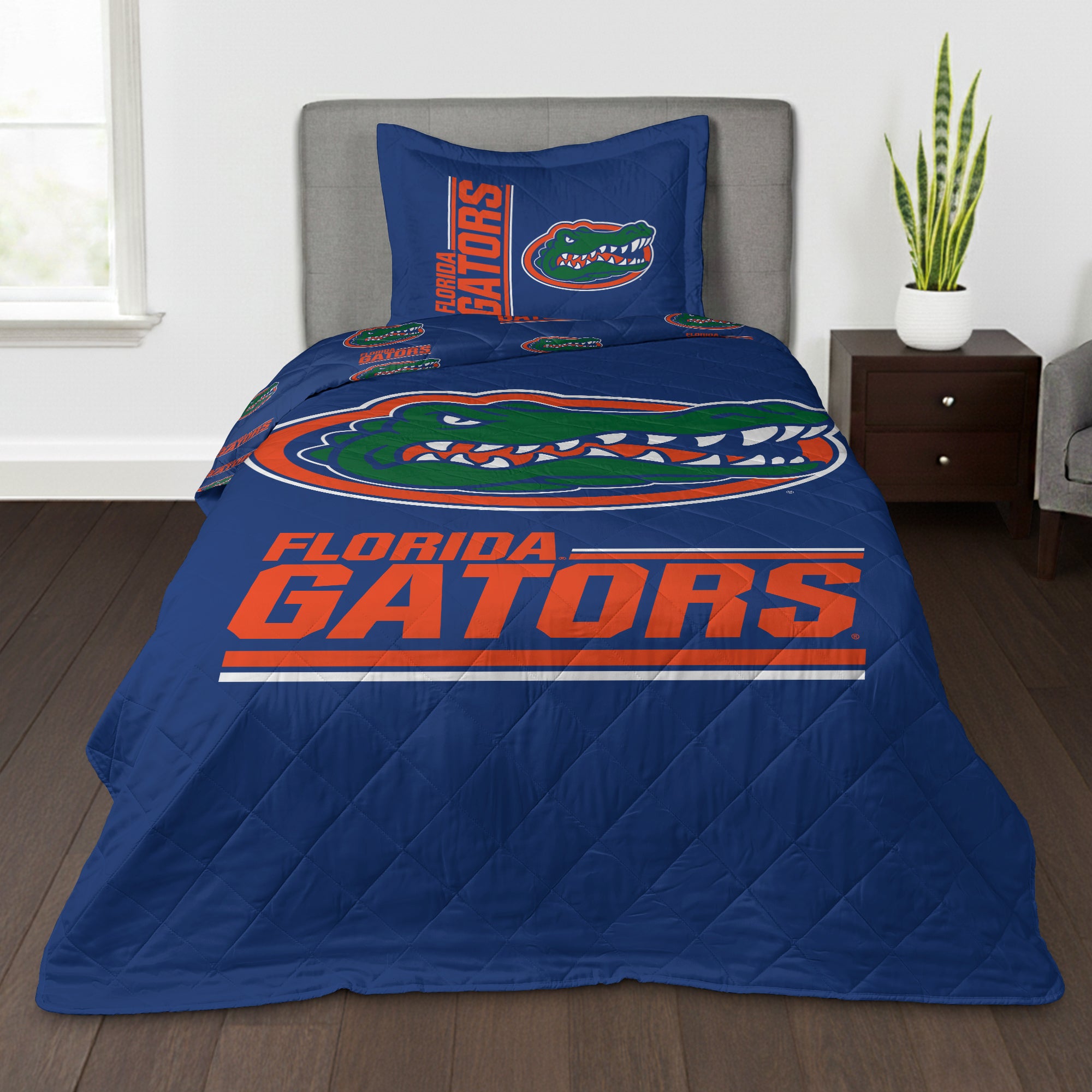 NCAA University of Florida Gators Summarize Quilted Throw Blanket and Sham Set 60×90 inches