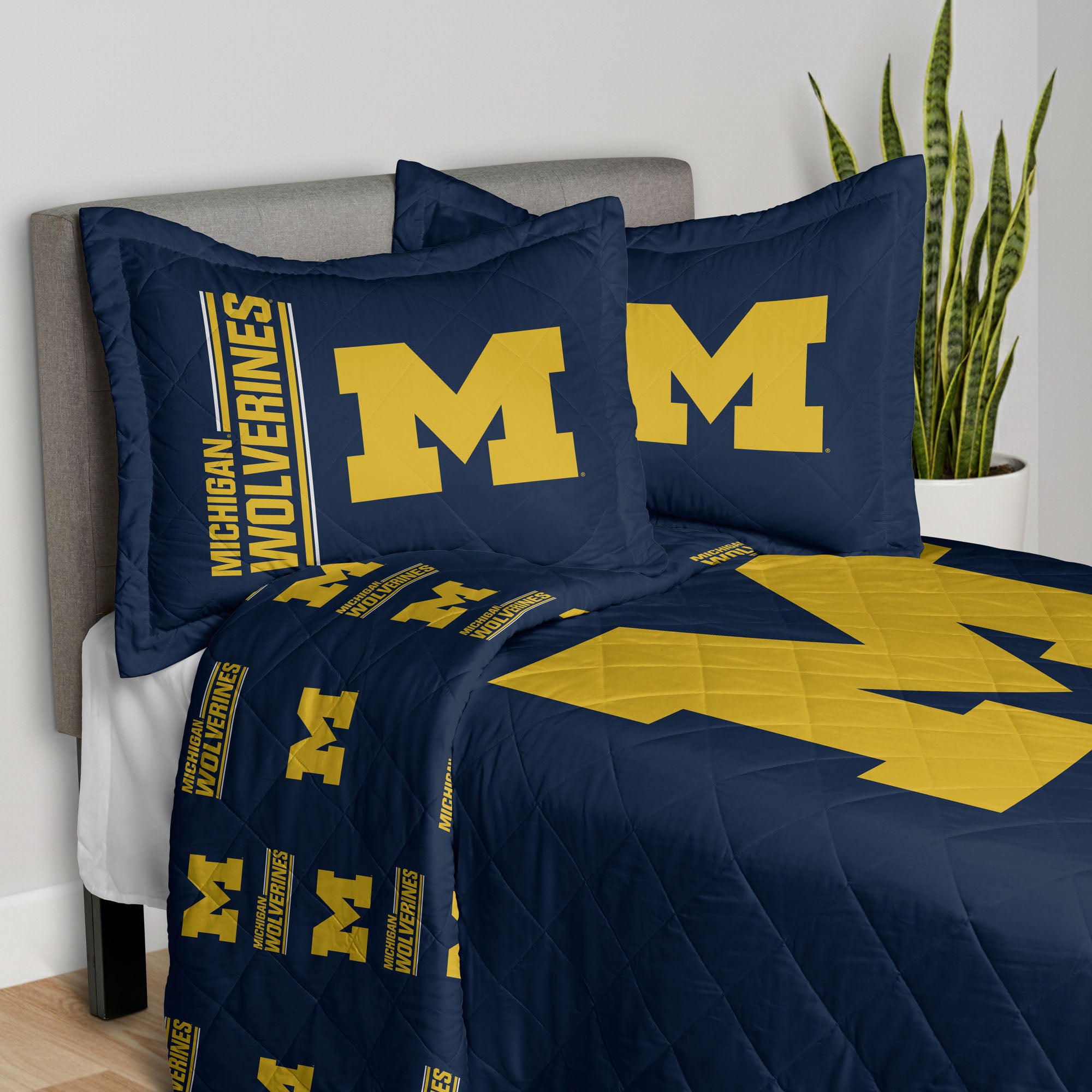 NCAA University of Michigan Wolverines Summarize Quilted Throw Blanket and Sham Set 60×90 inches