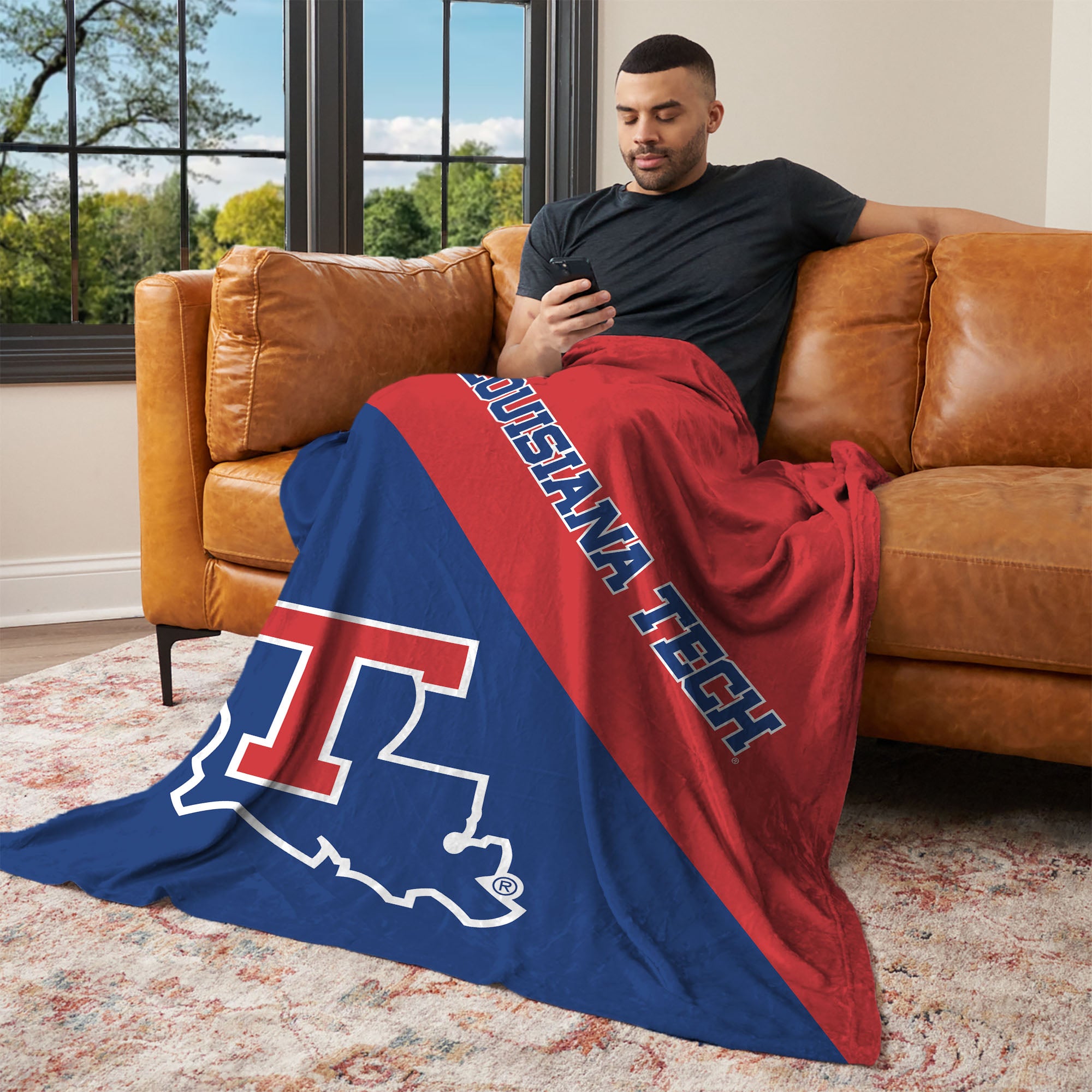 The Northwest Halftone Throw Blanket - Thumbnail 4