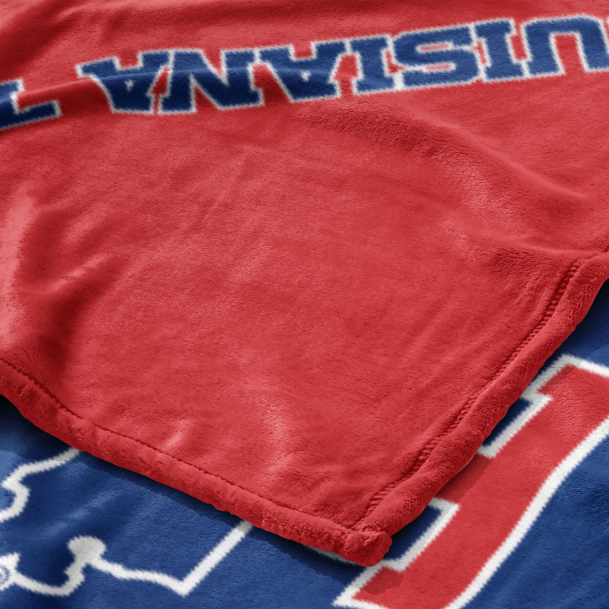 The Northwest Halftone Throw Blanket