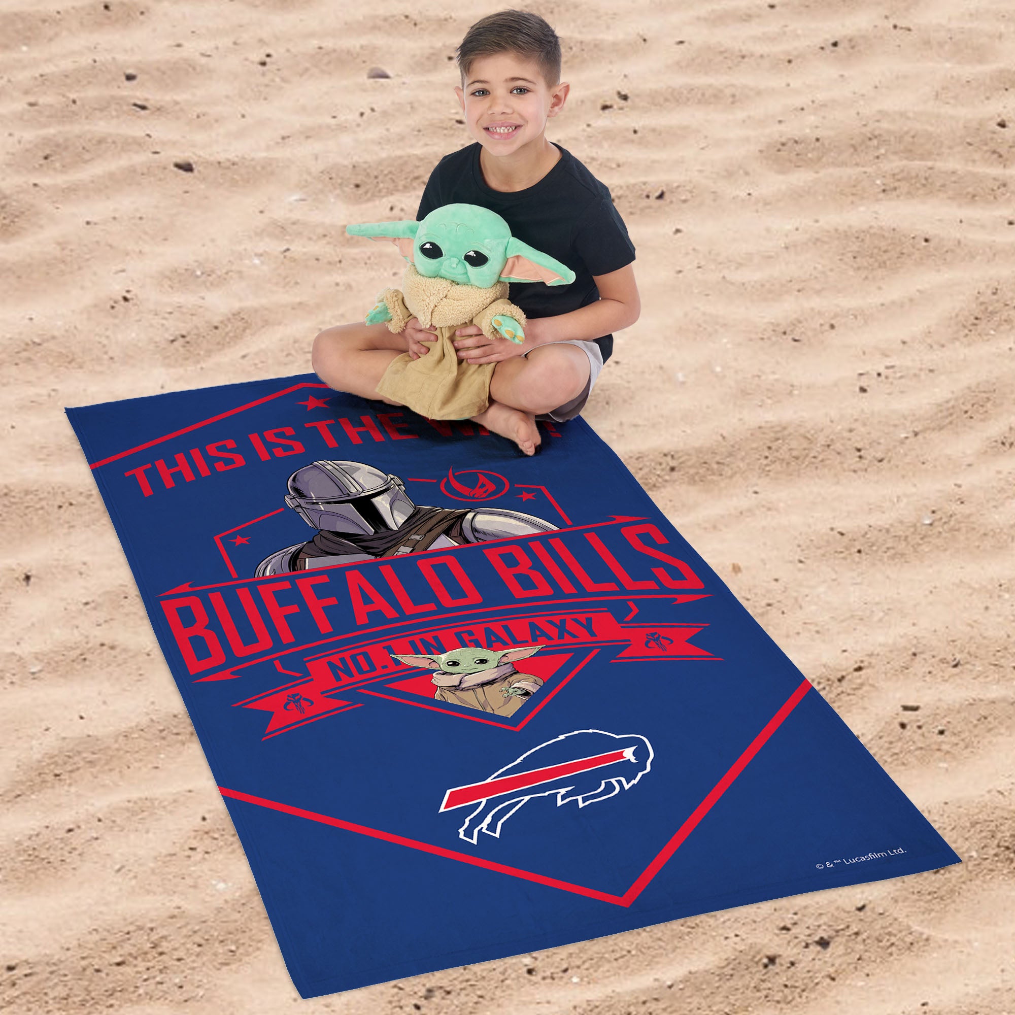 Star Wars NFL Buffalo Bills Shield Hugger Beach Towel Set