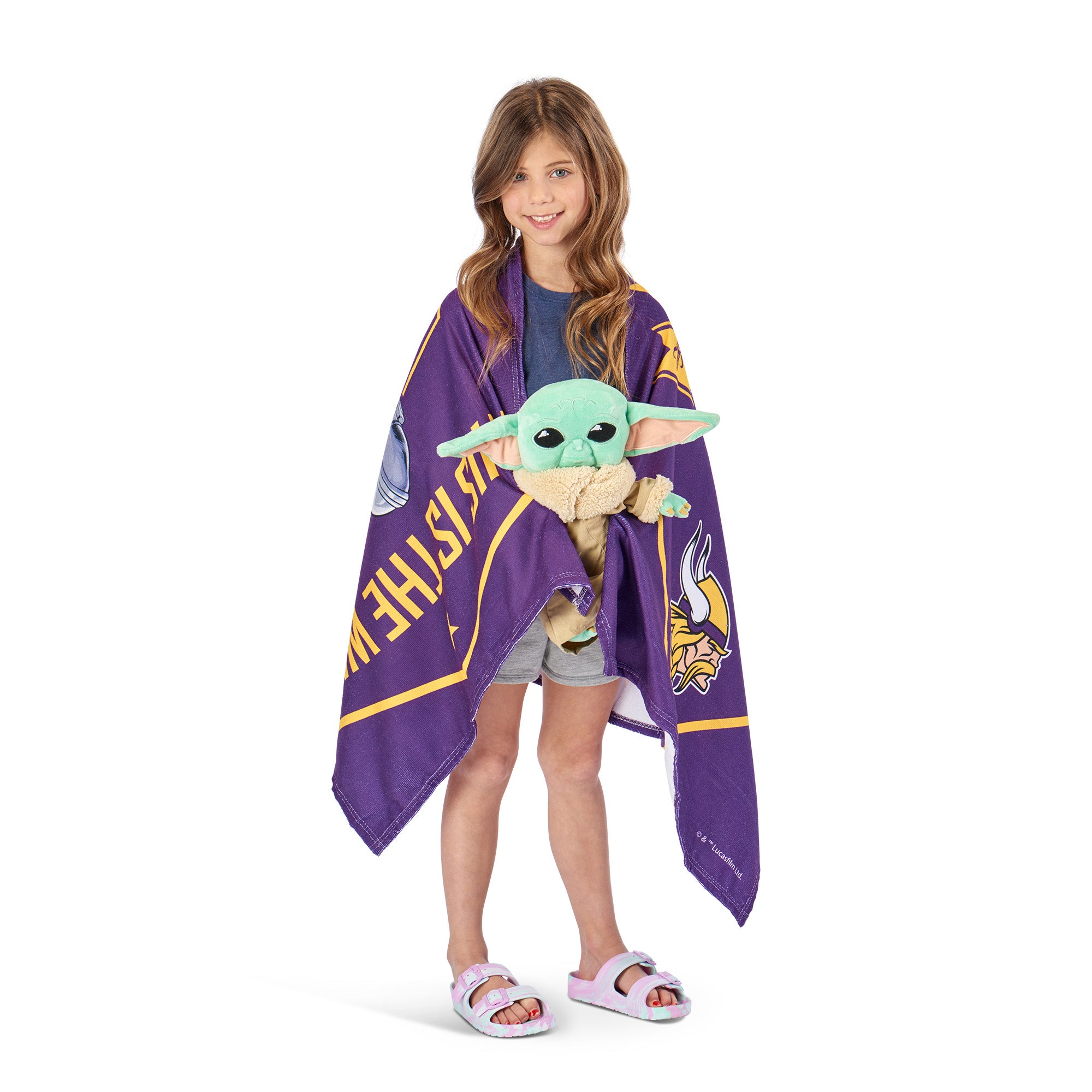 Star Wars NFL Minnesota Vikings Shield Hugger Beach Towel Set