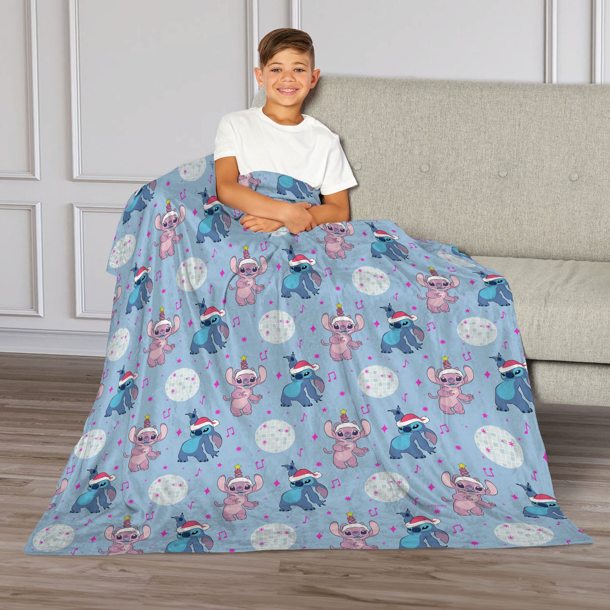 Disney Lilo and orders Stitch Stitch and Angel Large Throw 50” x 60”