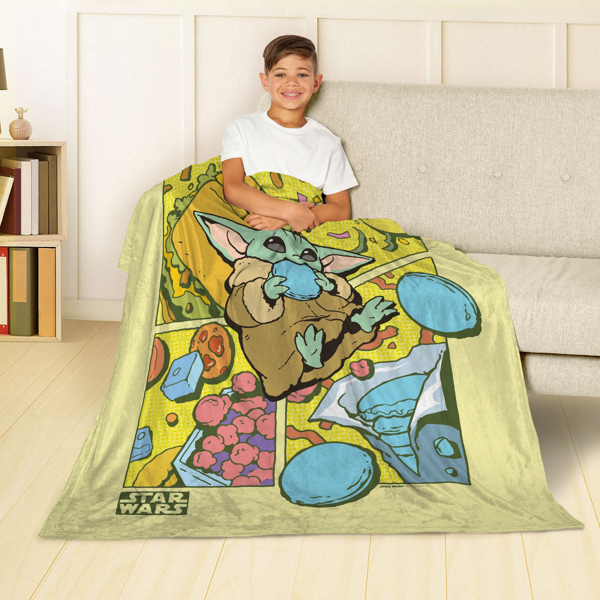 Lucas Star Wars The Mandalorian Grogu Snacks Silk Touch Throw Blanket 40x50 inches