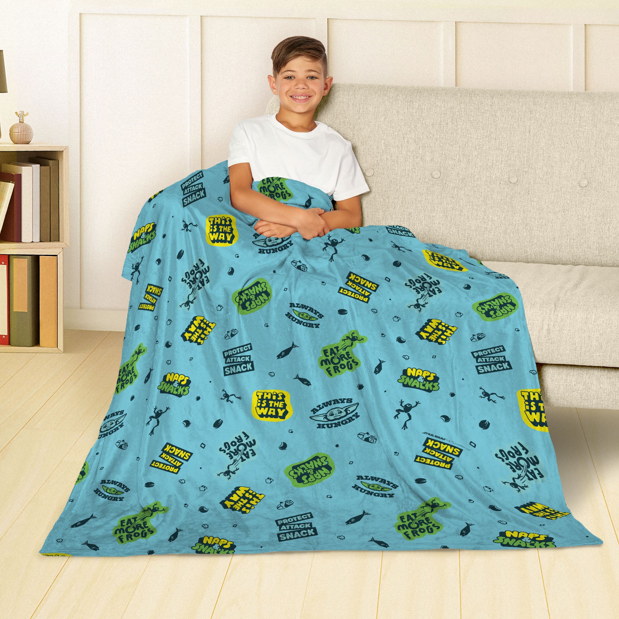 Lucas Star Wars The Mandalorian Snack Attack Pattern Silk Touch Throw Blanket 40x50 inches