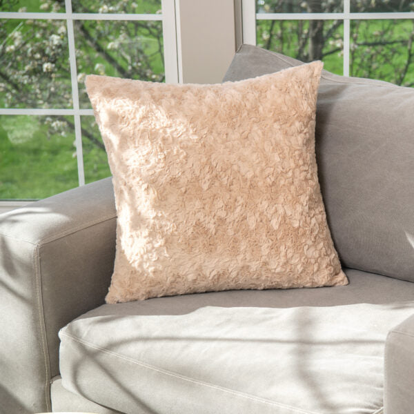 HGTV Curlicue Faux Fur Pillow Nomadic Desert 22 x 22 inches