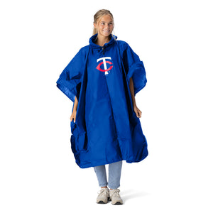 MLB Minnesota Twins Navy Deluxe Pullover Poncho with Mesh Bag