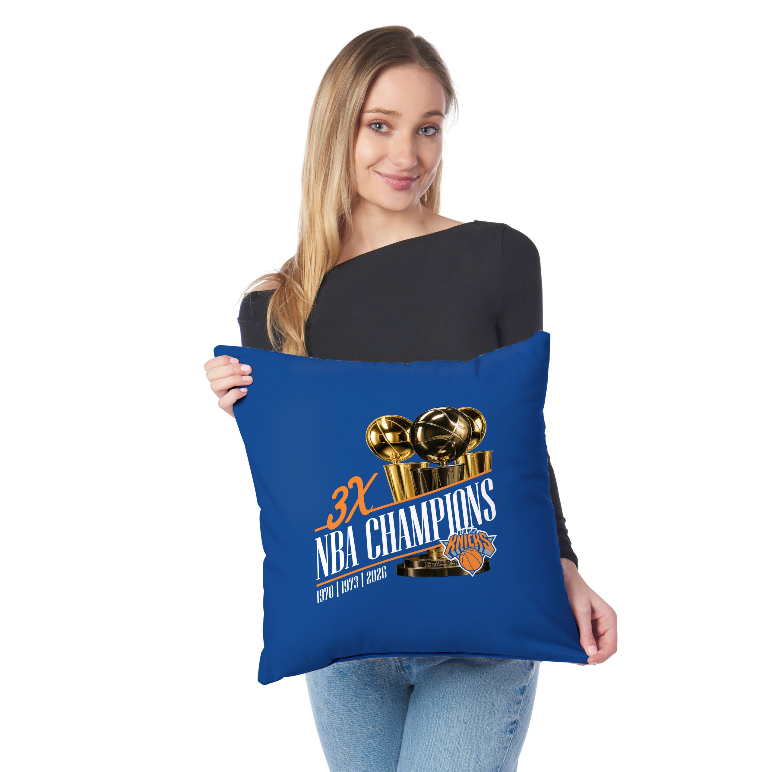 New York Knicks 2026 NBA Multi-Champs Legacy Throw Pillow 18x18 inches