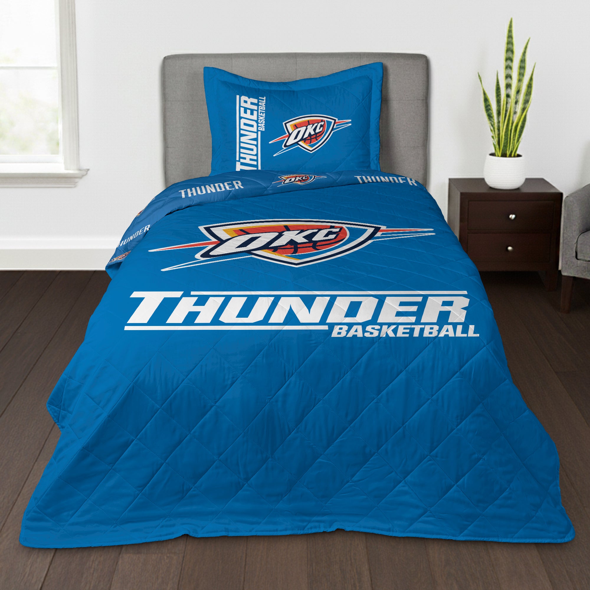 NBA Oklahoma City Thunder Summarize Quilted Throw Blanket and Sham Set 60×80 inches