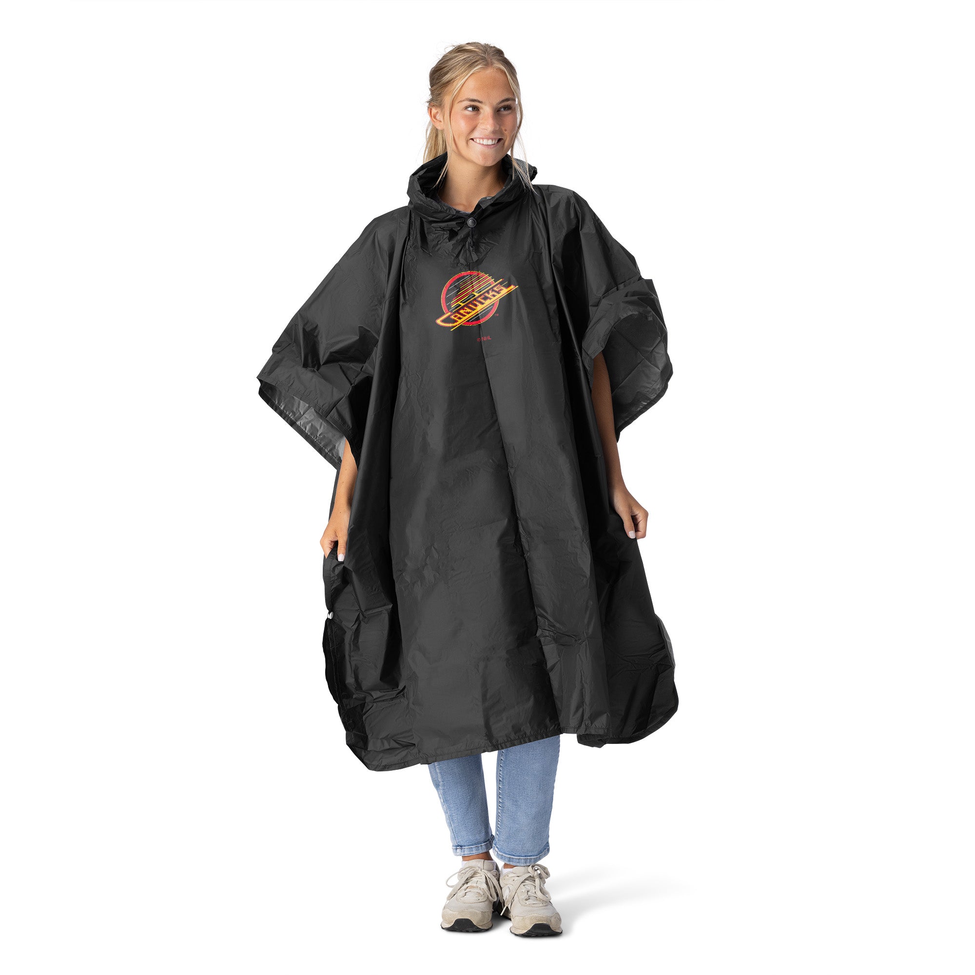 NHL Vancouver Canucks Vintage Logo Black Pullover Poncho with Mesh Bag 49×44 inches
