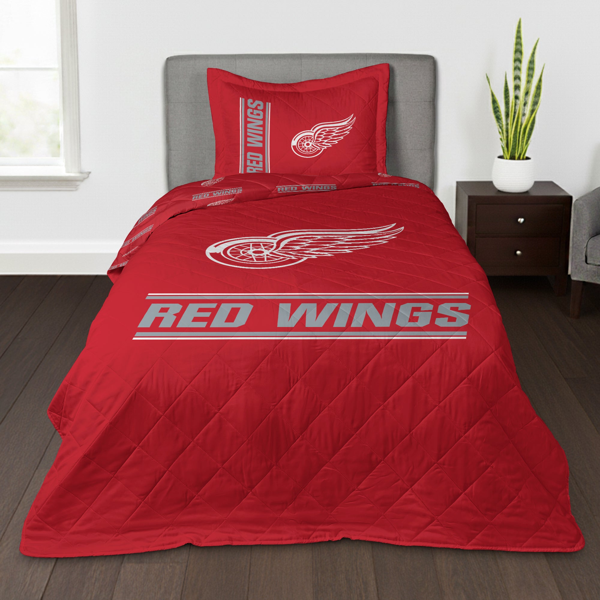 NHL Detroit Red Wings Summarize Quilted Throw Blanket and Sham Set 60x80 inches