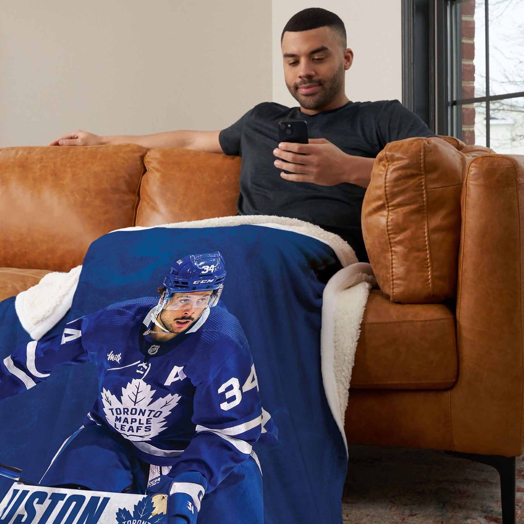 Toronto Maple Leafs Auston Matthews NHL Silk Touch Sherpa Throw Blanket 50X60 Inches