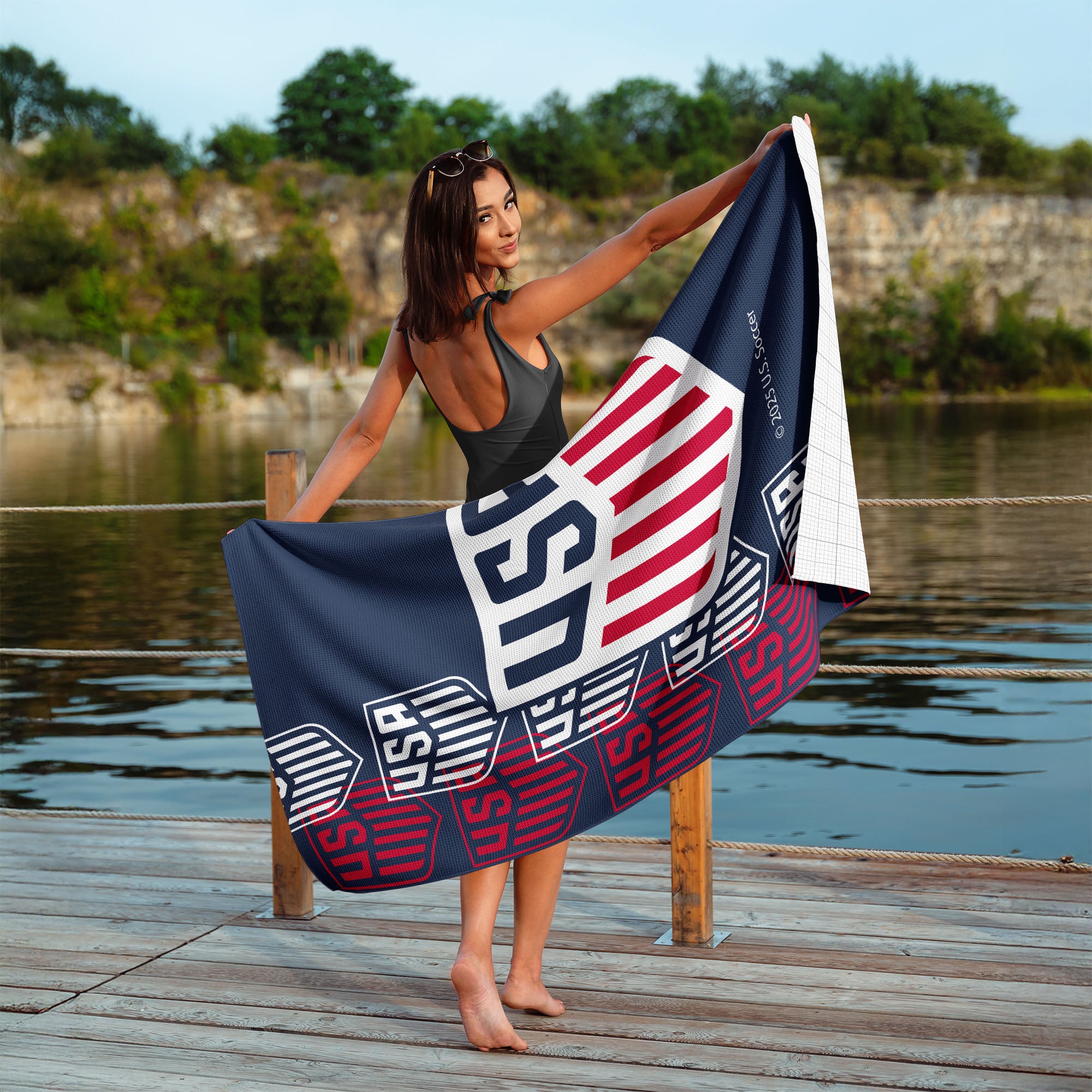 US Men's Soccer Mimic Sand Free Waffle Weave Beach Towel, 35x60 inches