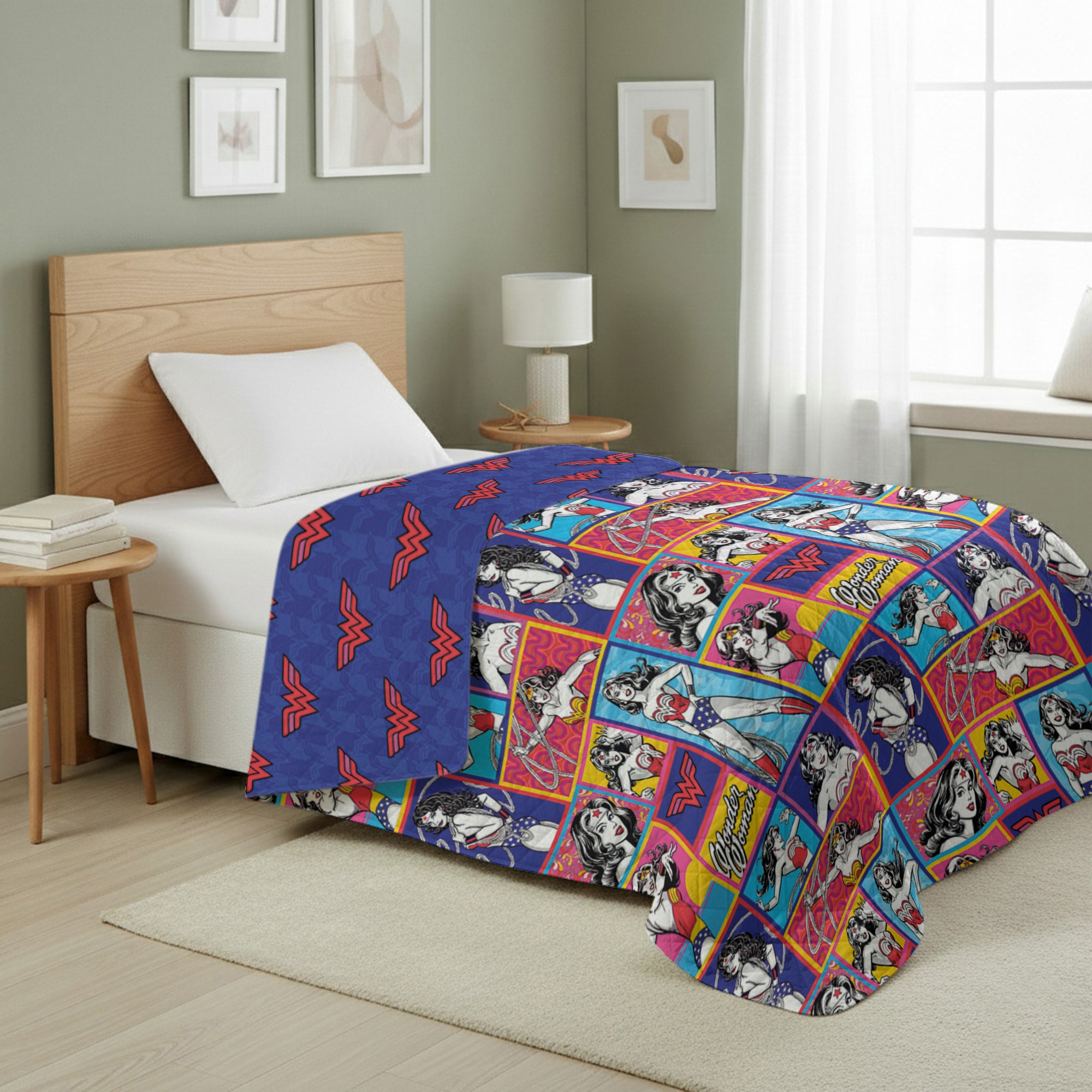 Wonder Woman Wonder Pop Reversible Quilted Throw 60x80 inches