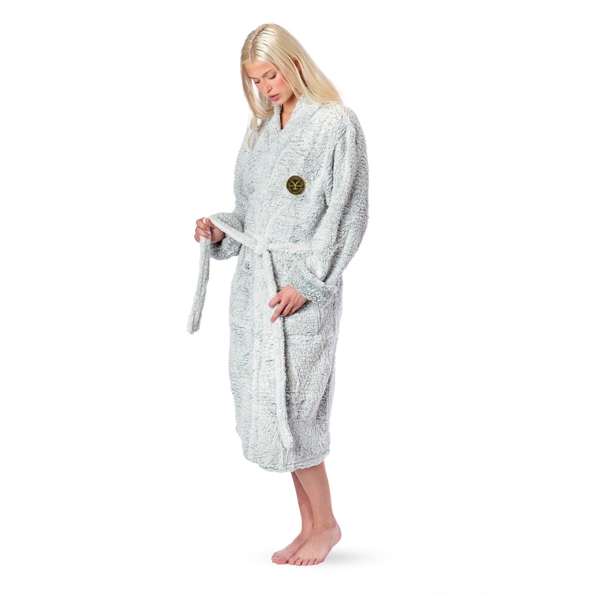 Paramount Yellowstone Women's Sherpa Robe 25x47 Inches