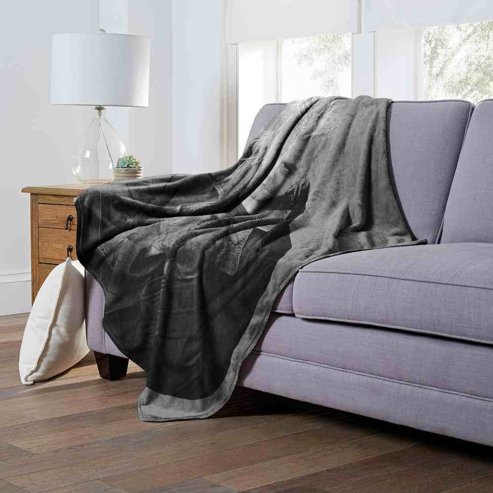 Warner Bros. Horror David Silk Touch Throw Blanket 50x60 Inches