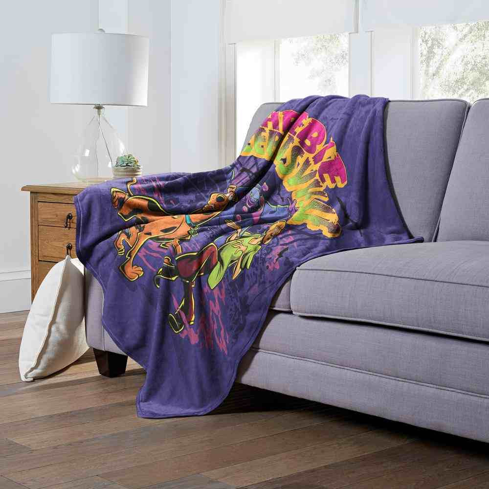 Warner Bros. Scooby-Doo Heebie Jeebiesville Silk Touch Throw Blanket 50x60 Inches