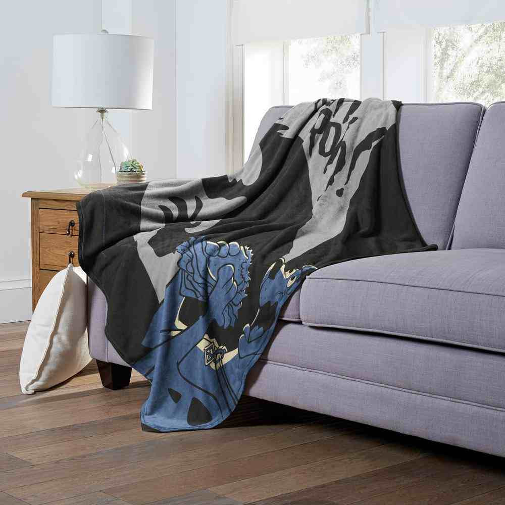 Warner Bros. Scooby-Doo Monsterous Shadow Silk Touch Throw Blanket 50x60 Inches