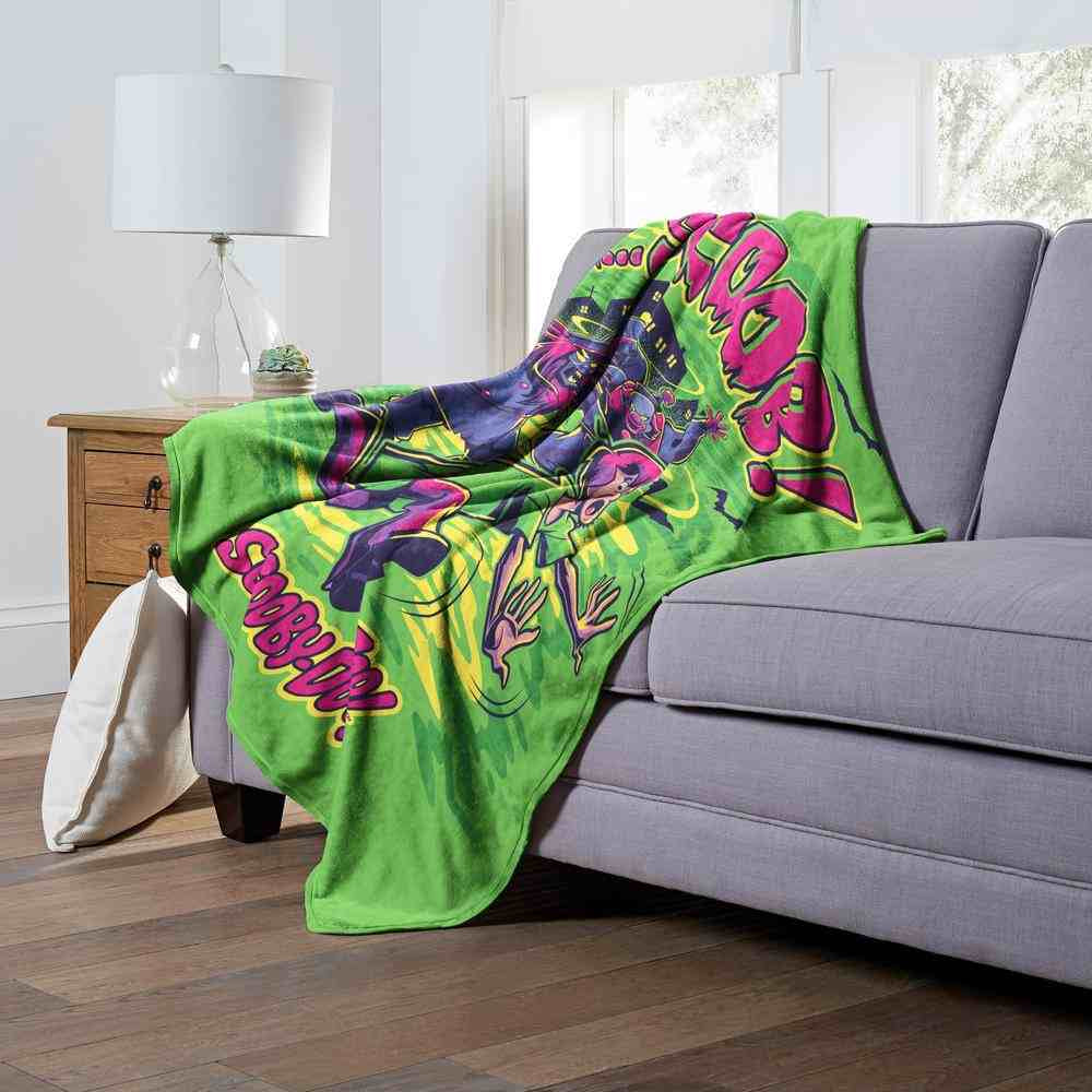 Warner Bros. Scooby-Doo Uh Scoob Where Are You Silk Touch Throw Blanket 50x60 Inches