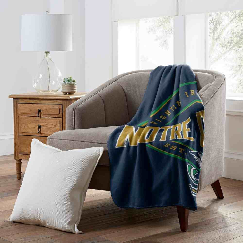 Notre Dame Fighting Irish Fleece top Blanket