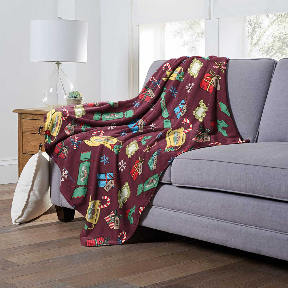 Warner Bros. Friends Christmas Pattern Silk Touch Throw Blanket 50x60 Inches