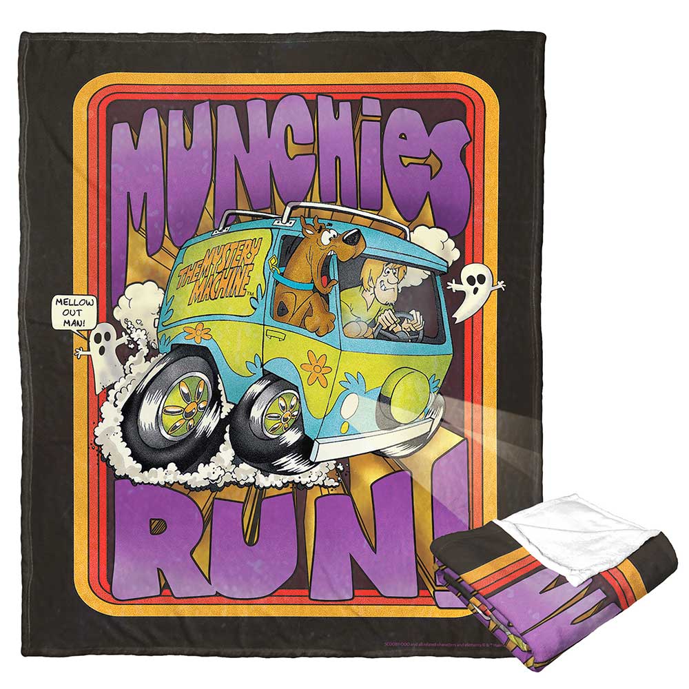 Warner Bros. Scooby-Doo Munchies Run Silk Touch Throw Blanket 50x60 Inches