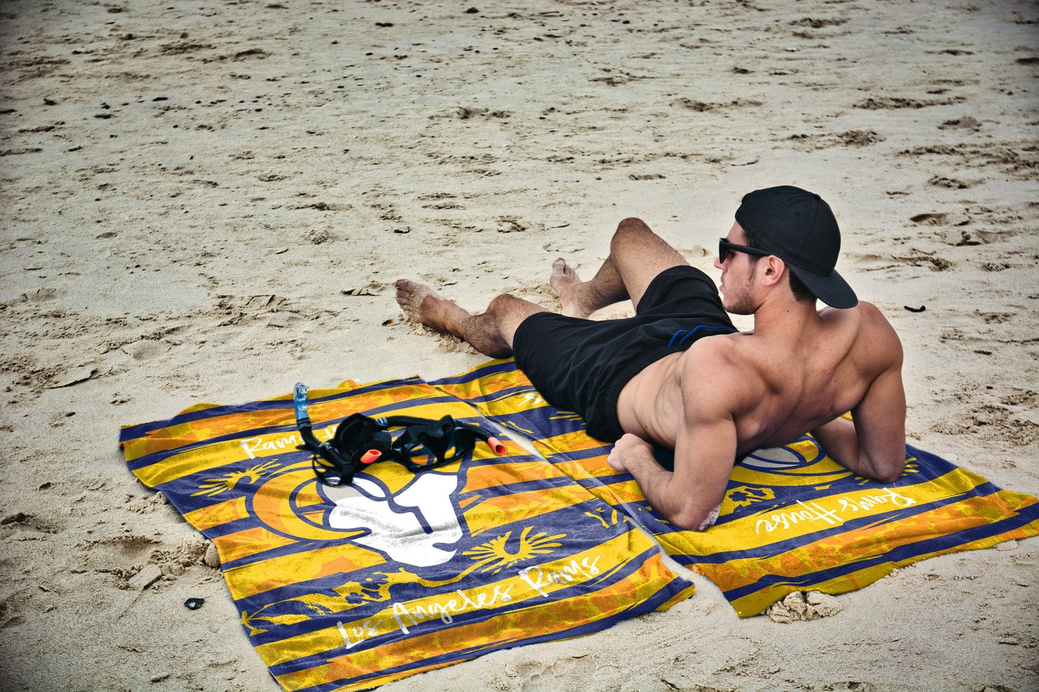 NFL Los Angeles Rams Pocket Beach Towel 35 x 60 Inches